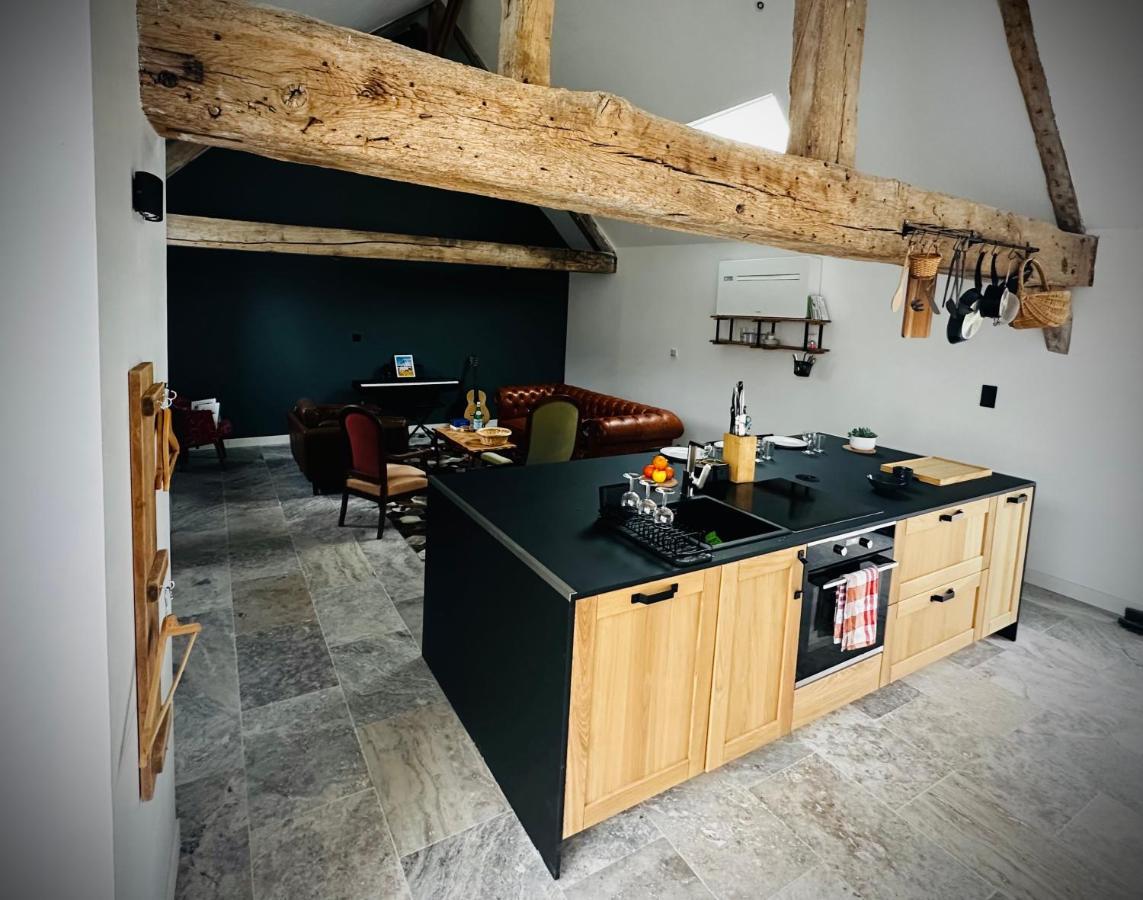 La Vie En Grange, La Loire Et Les Chateaux Dhuizon Esterno foto