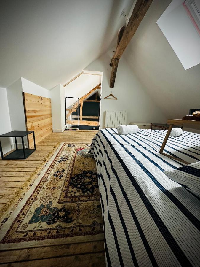 La Vie En Grange, La Loire Et Les Chateaux Dhuizon Esterno foto